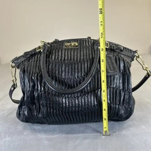 Authentic Coach Madison Gathered Lindsey Satchel Black Shoulder Bag - Picture 8 of 13